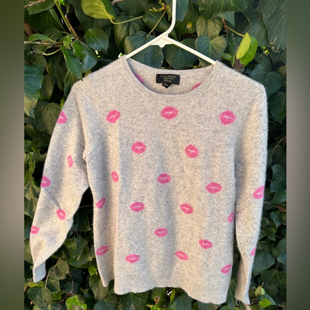 Cashmere sweater
